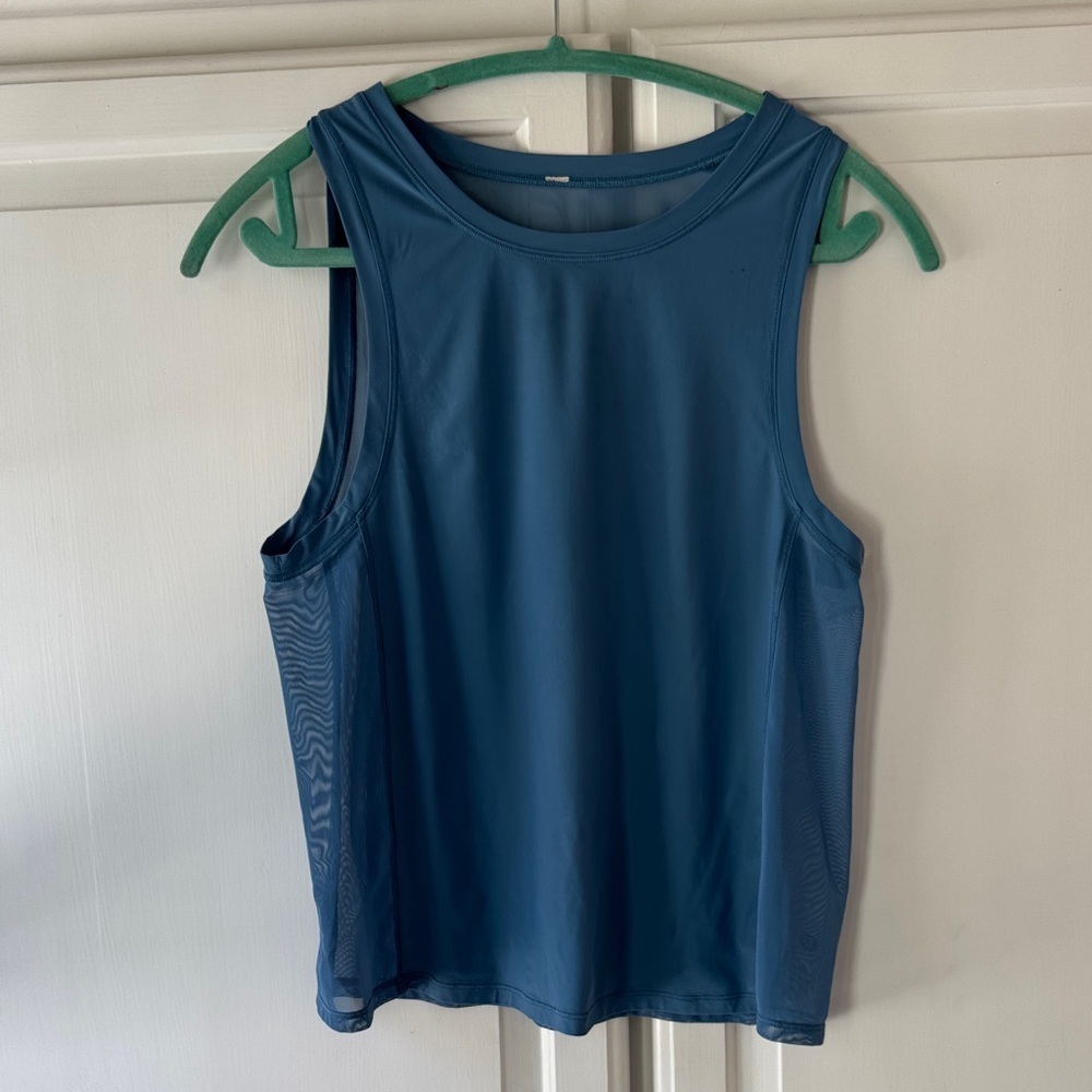 Women's Lululemon Blue Mesh Back Sleeveless Top